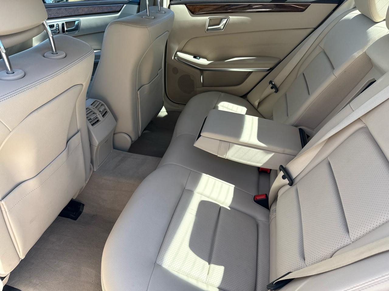 Mercedes-Benz E-Class 4dr Sdn E 250 BlueTEC Sport 4MATIC 2014