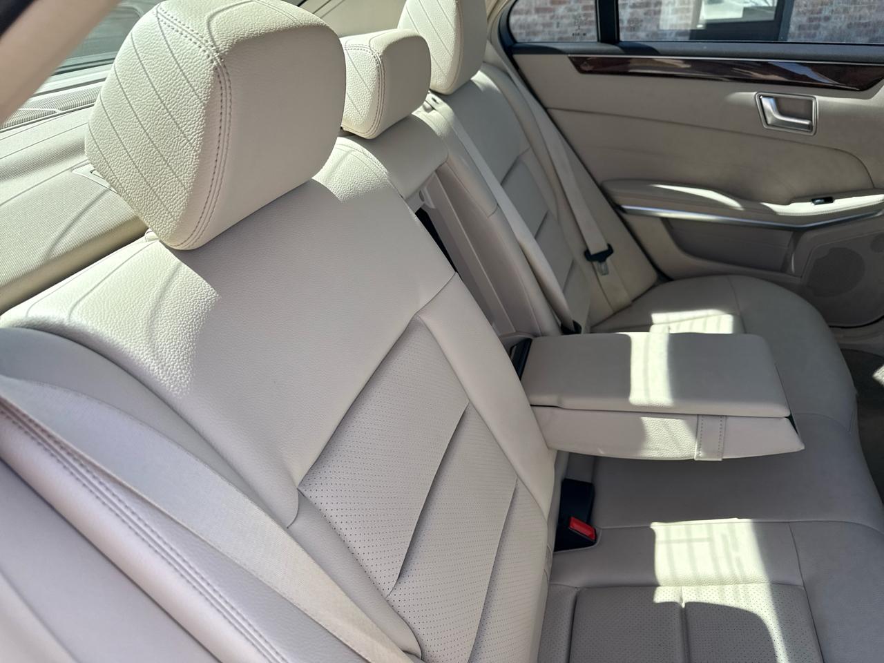 Mercedes-Benz E-Class 4dr Sdn E 250 BlueTEC Sport 4MATIC 2014