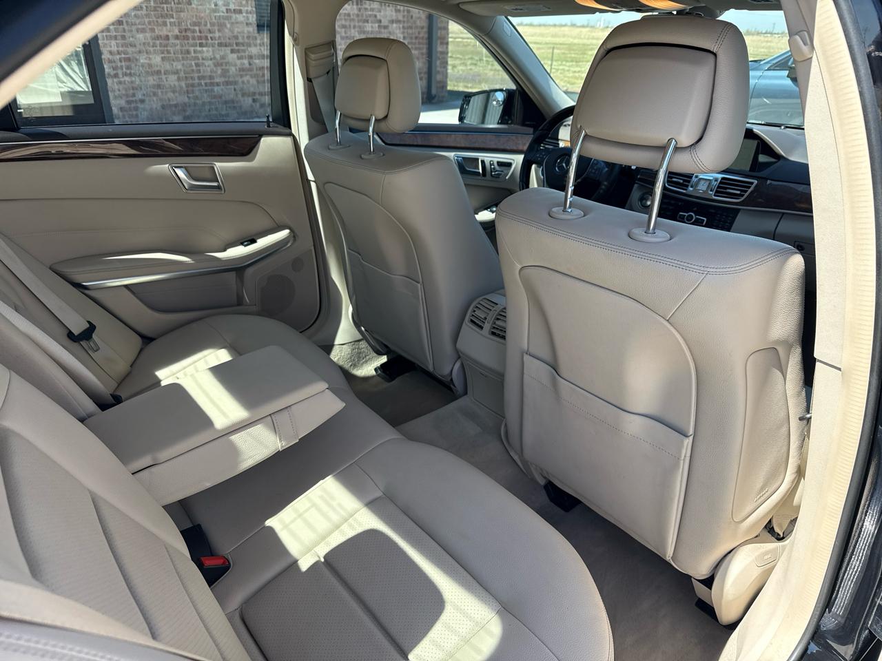 Mercedes-Benz E-Class 4dr Sdn E 250 BlueTEC Sport 4MATIC 2014