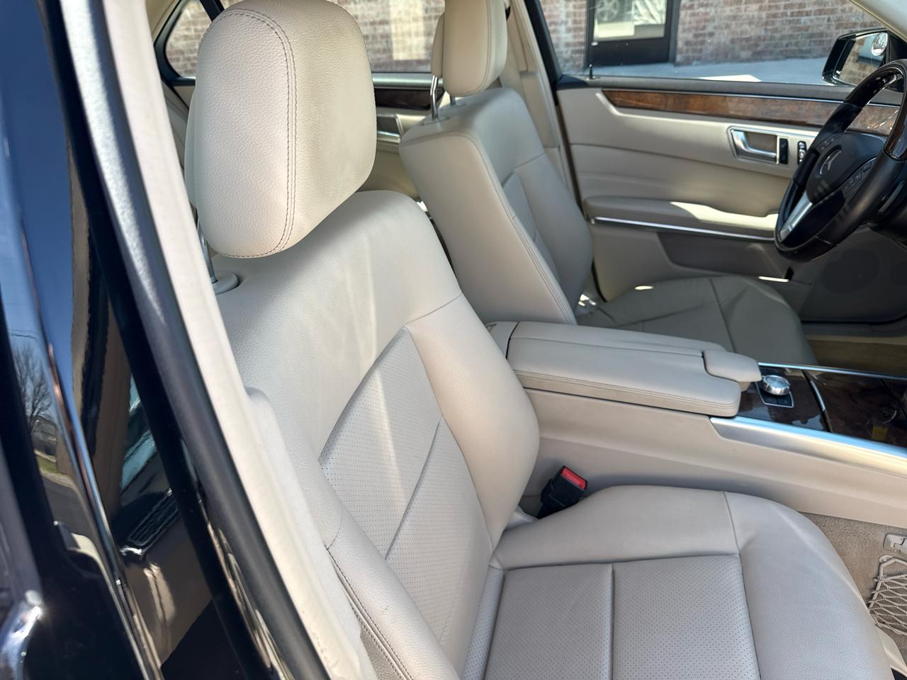 Mercedes-Benz E-Class 4dr Sdn E 250 BlueTEC Sport 4MATIC 2014