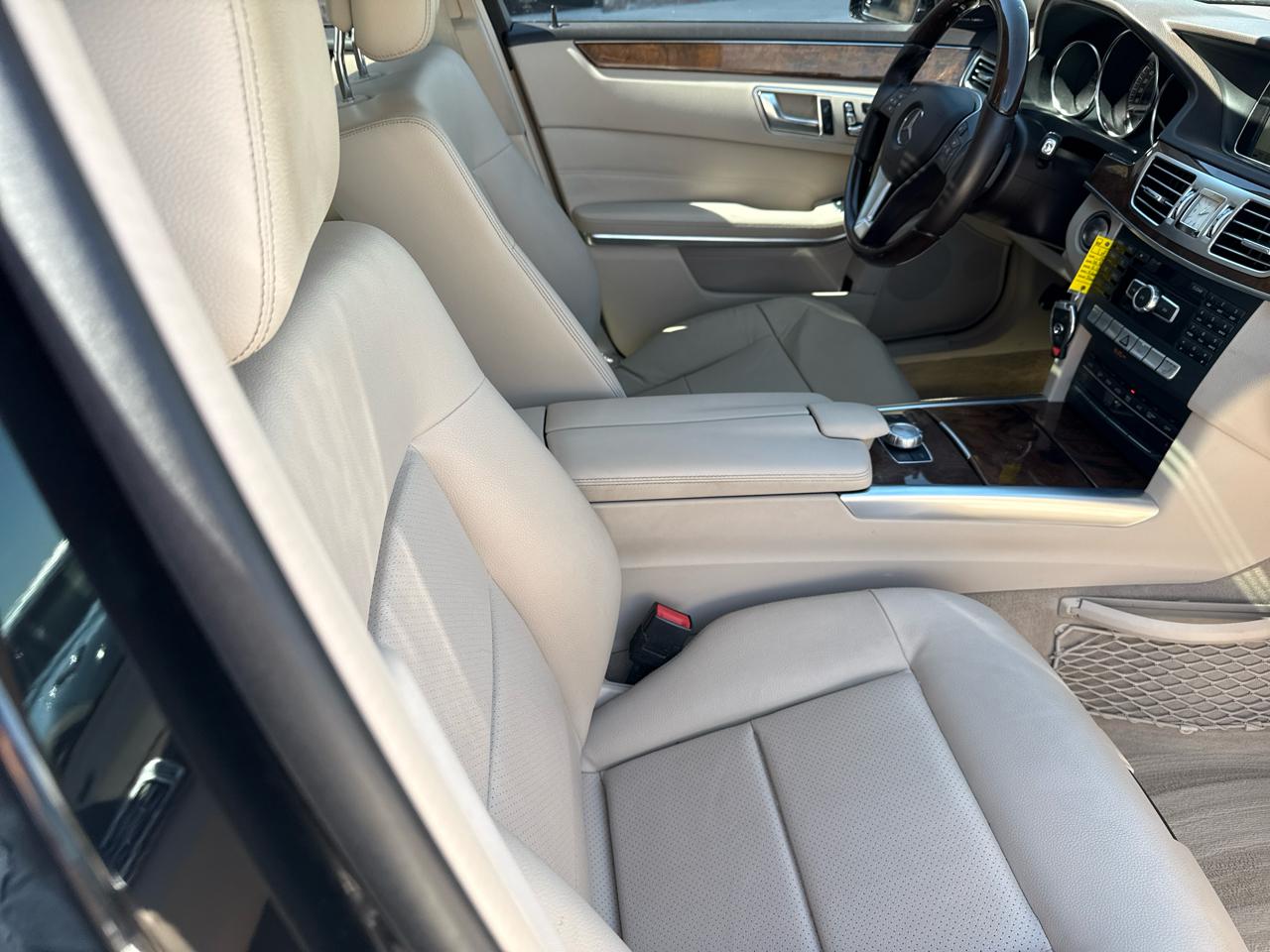 Mercedes-Benz E-Class 4dr Sdn E 250 BlueTEC Sport 4MATIC 2014