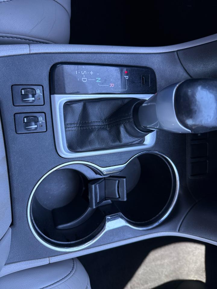 Toyota Highlander FWD 4dr V6 XLE (Natl) 2015