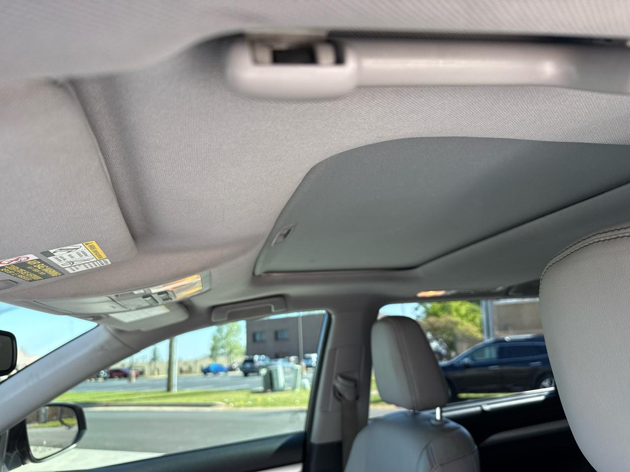 Toyota Highlander FWD 4dr V6 XLE (Natl) 2015