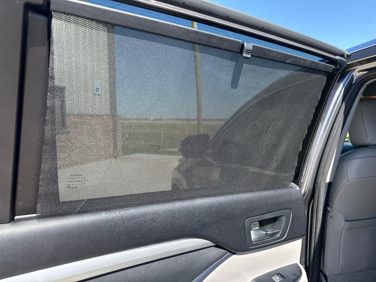 Toyota Highlander FWD 4dr V6 XLE (Natl) 2015