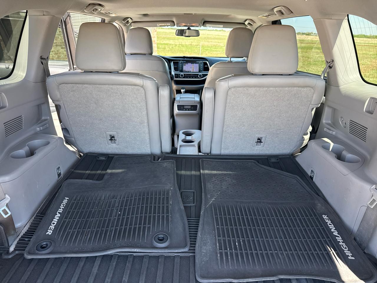 Toyota Highlander FWD 4dr V6 XLE (Natl) 2015