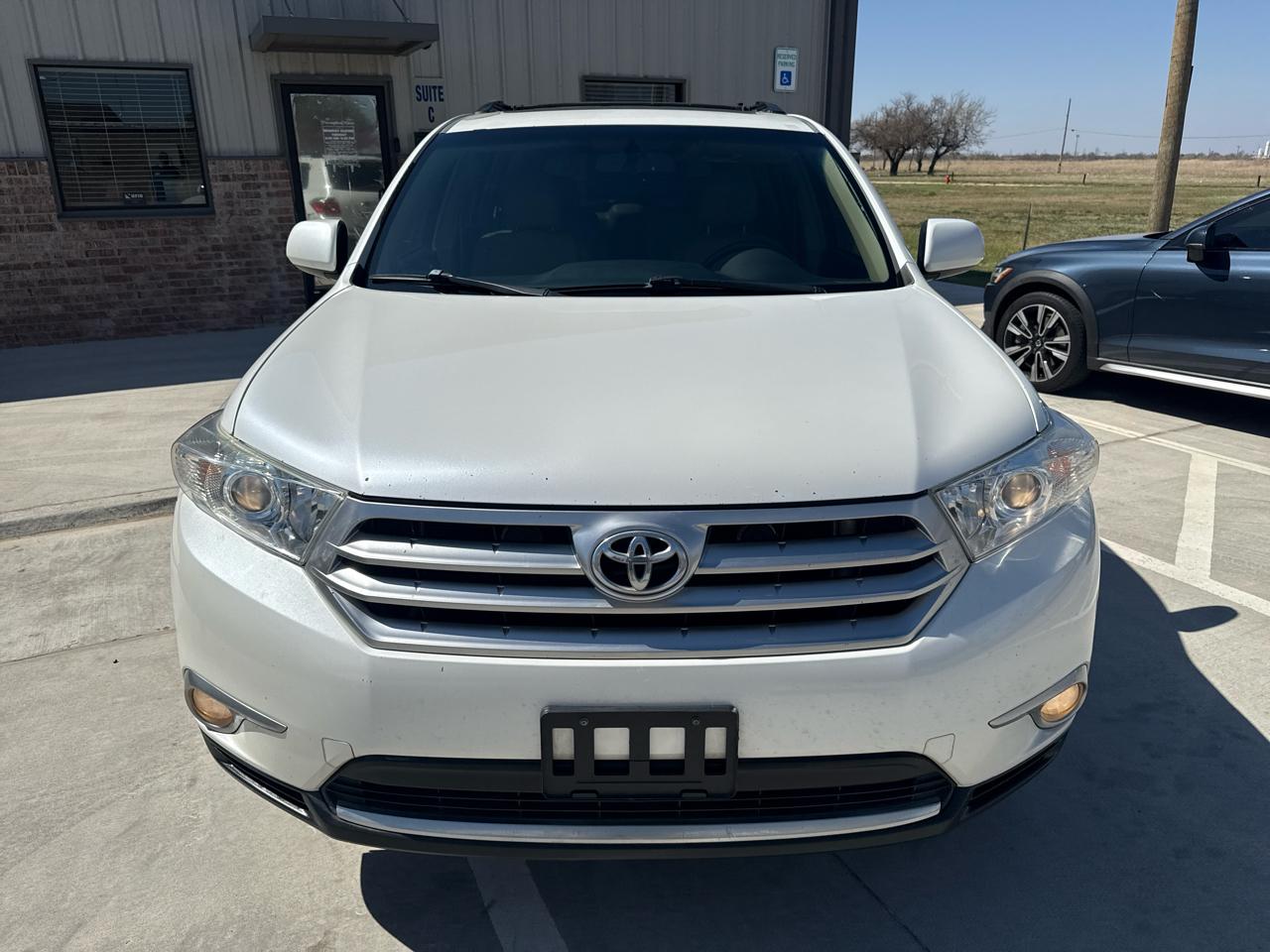 Toyota Highlander FWD 4dr V6 (Natl) 2012