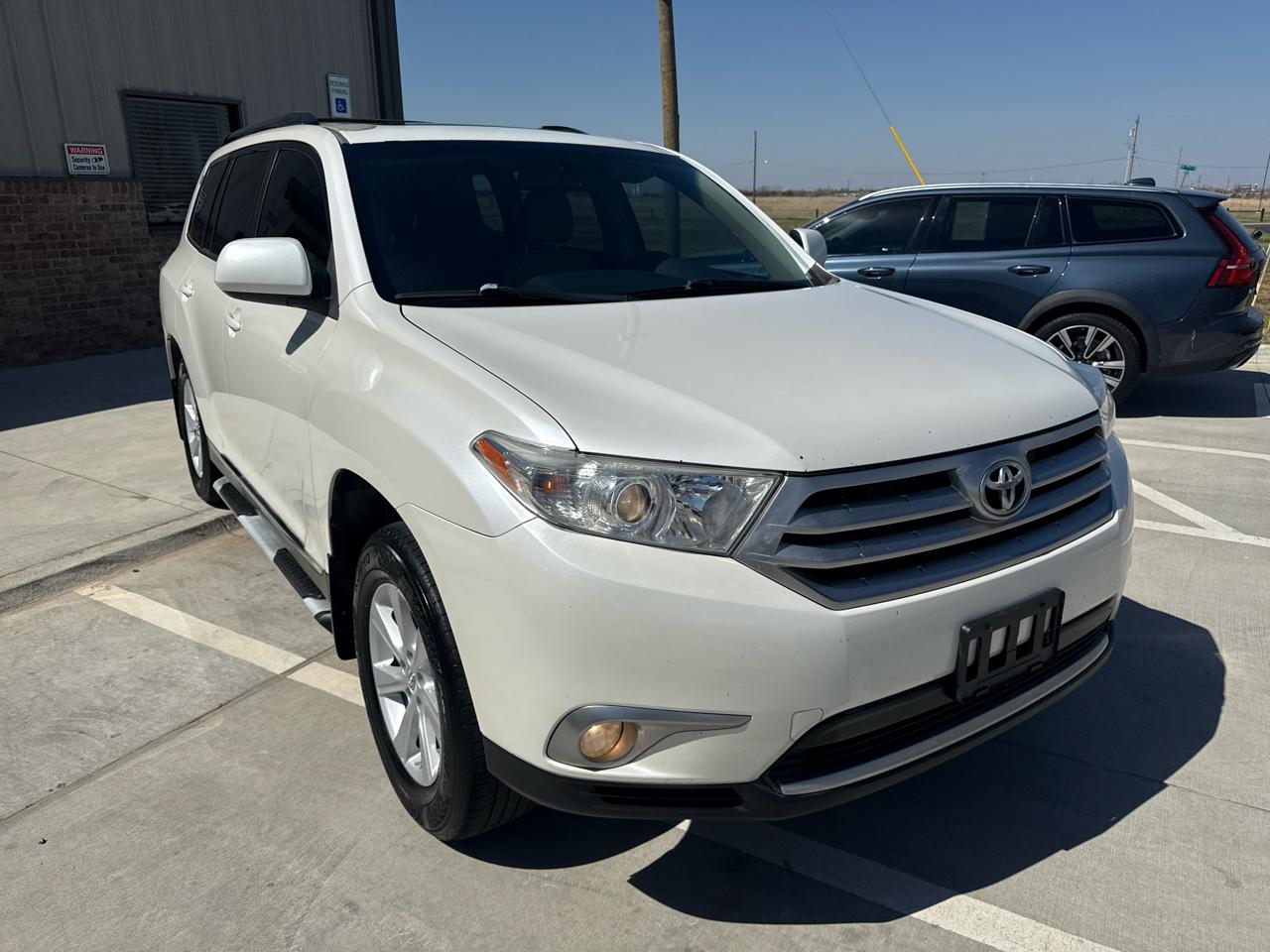 Toyota Highlander FWD 4dr V6 (Natl) 2012