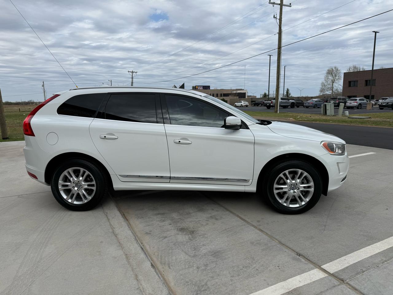Volvo XC60 FWD 4dr 3.2L 2014