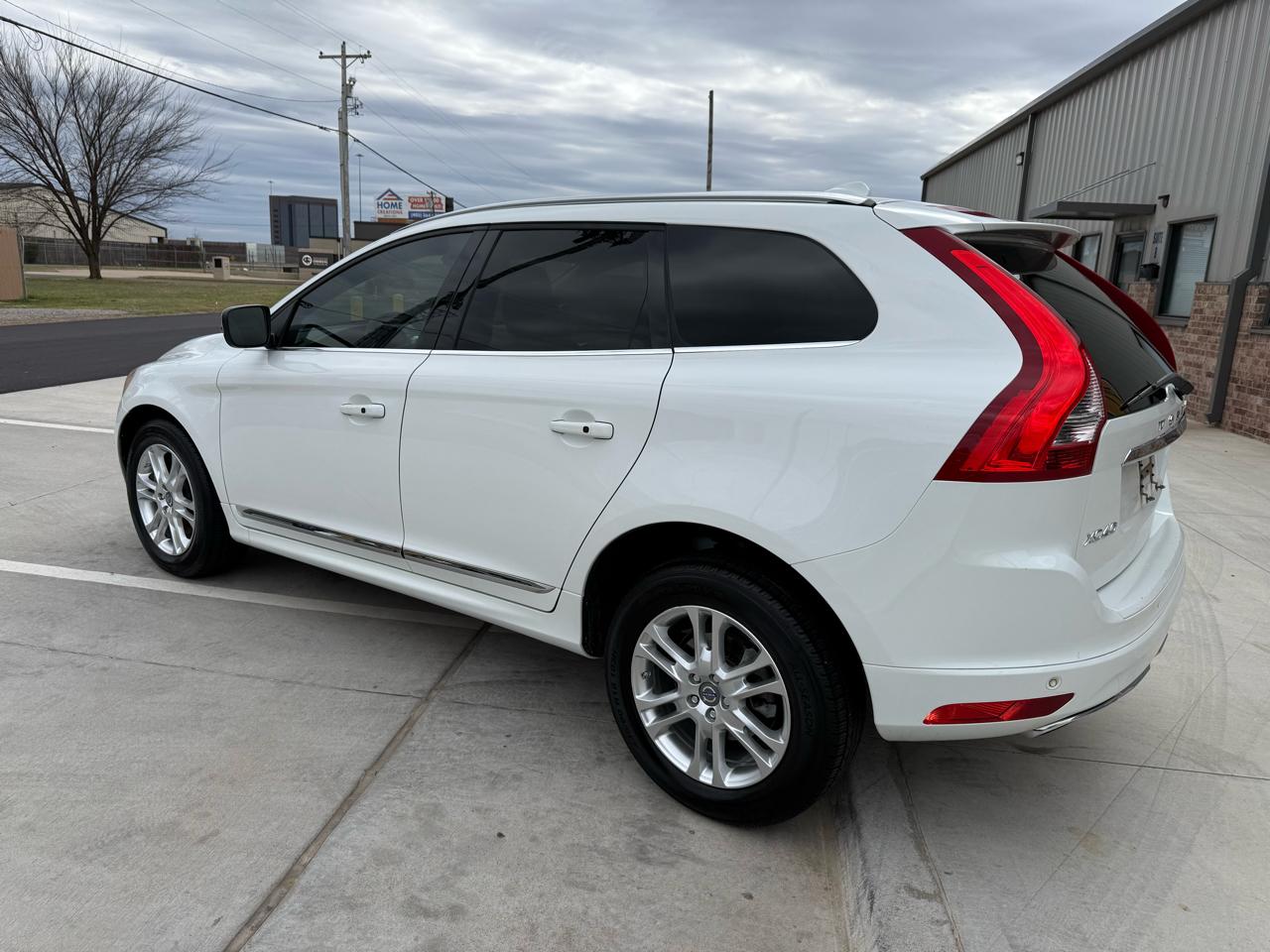 Volvo XC60 FWD 4dr 3.2L 2014