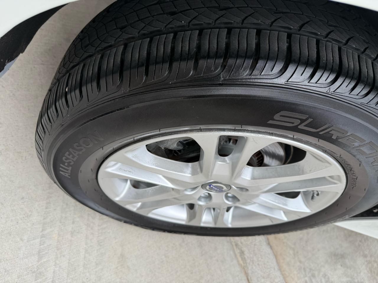 Volvo XC60 FWD 4dr 3.2L 2014