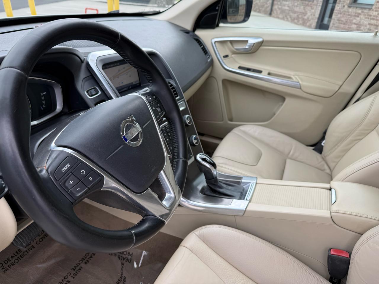 Volvo XC60 FWD 4dr 3.2L 2014