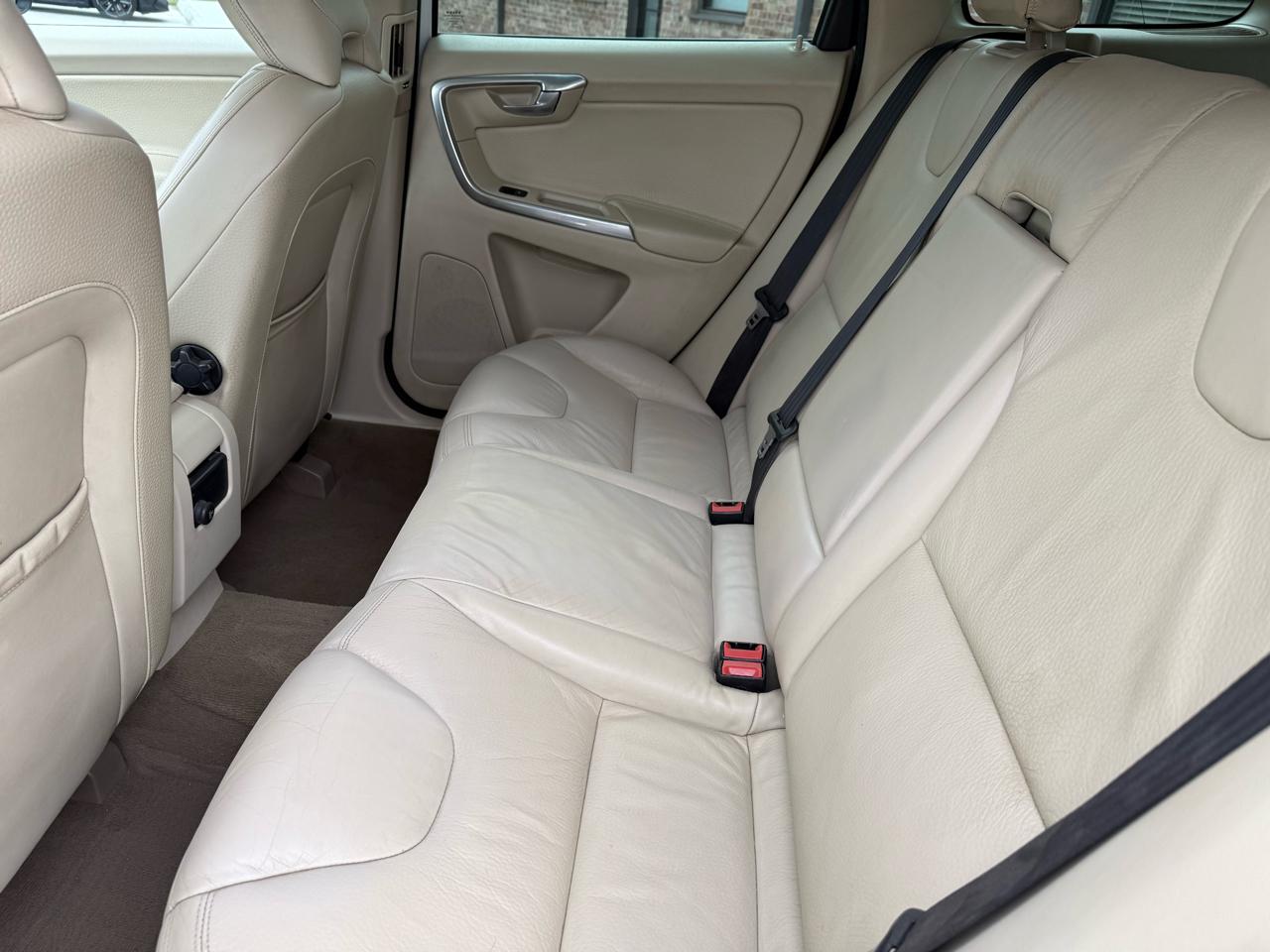 Volvo XC60 FWD 4dr 3.2L 2014