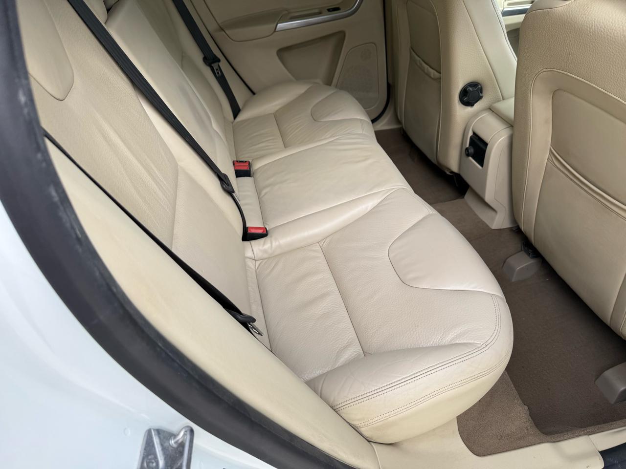 Volvo XC60 FWD 4dr 3.2L 2014