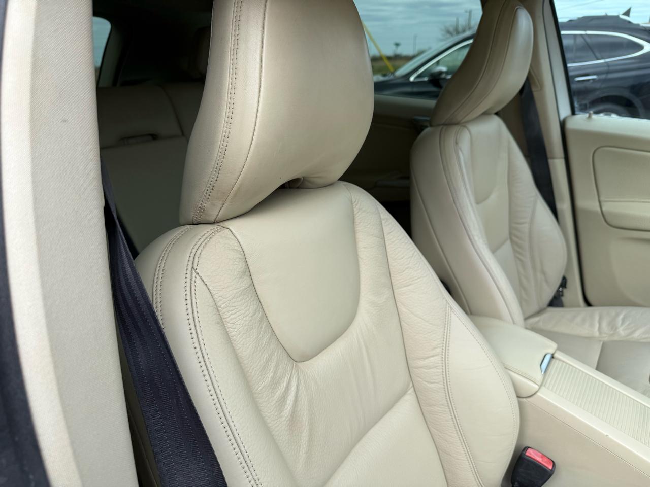 Volvo XC60 FWD 4dr 3.2L 2014