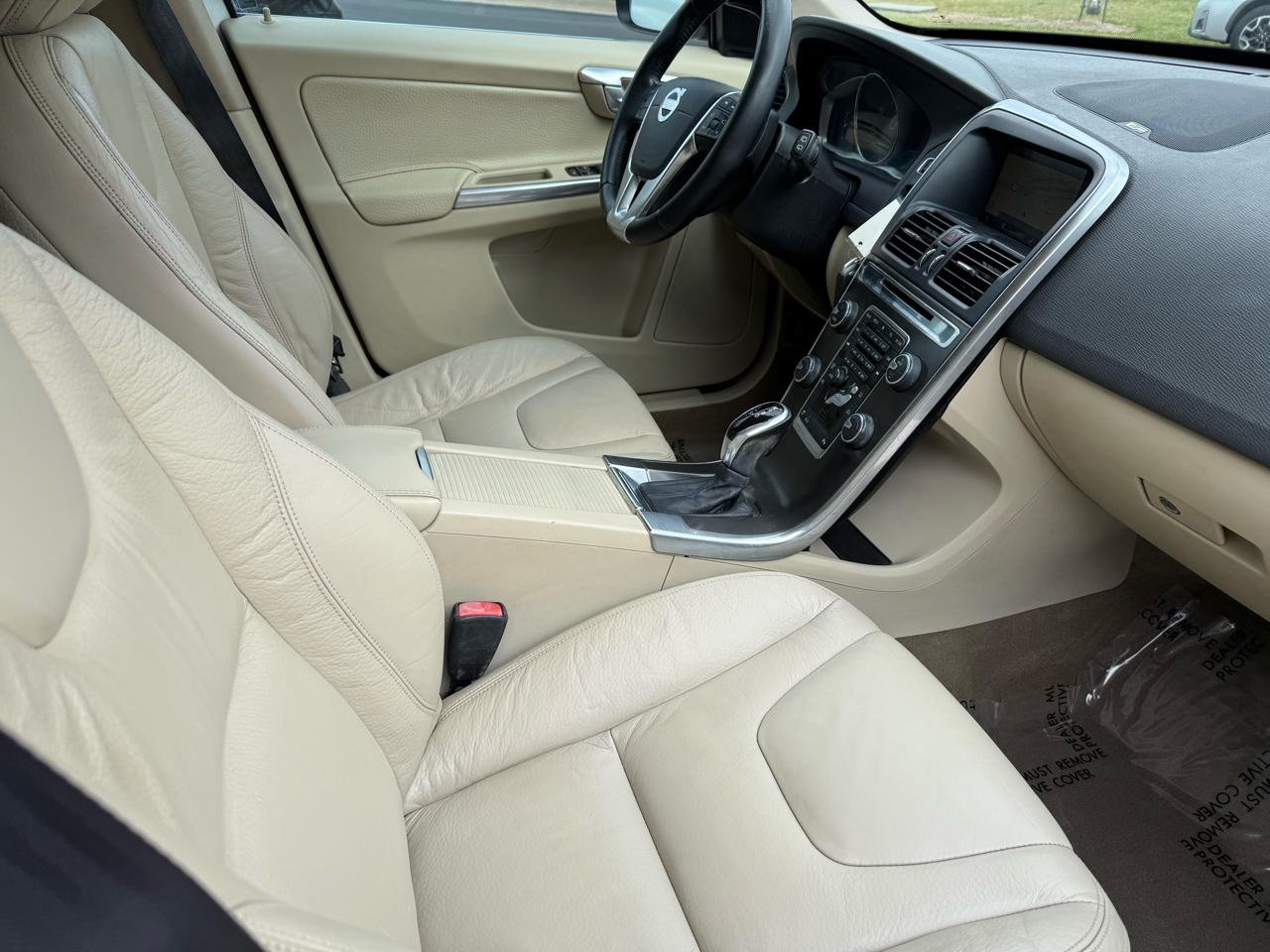 Volvo XC60 FWD 4dr 3.2L 2014