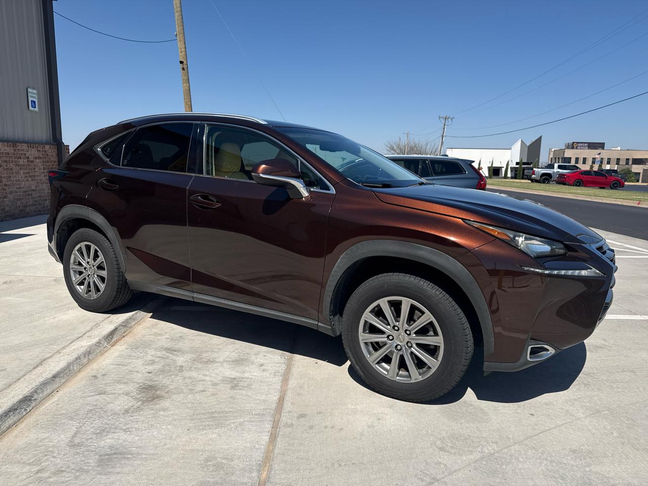 Lexus NX 200t FWD 4dr 2016