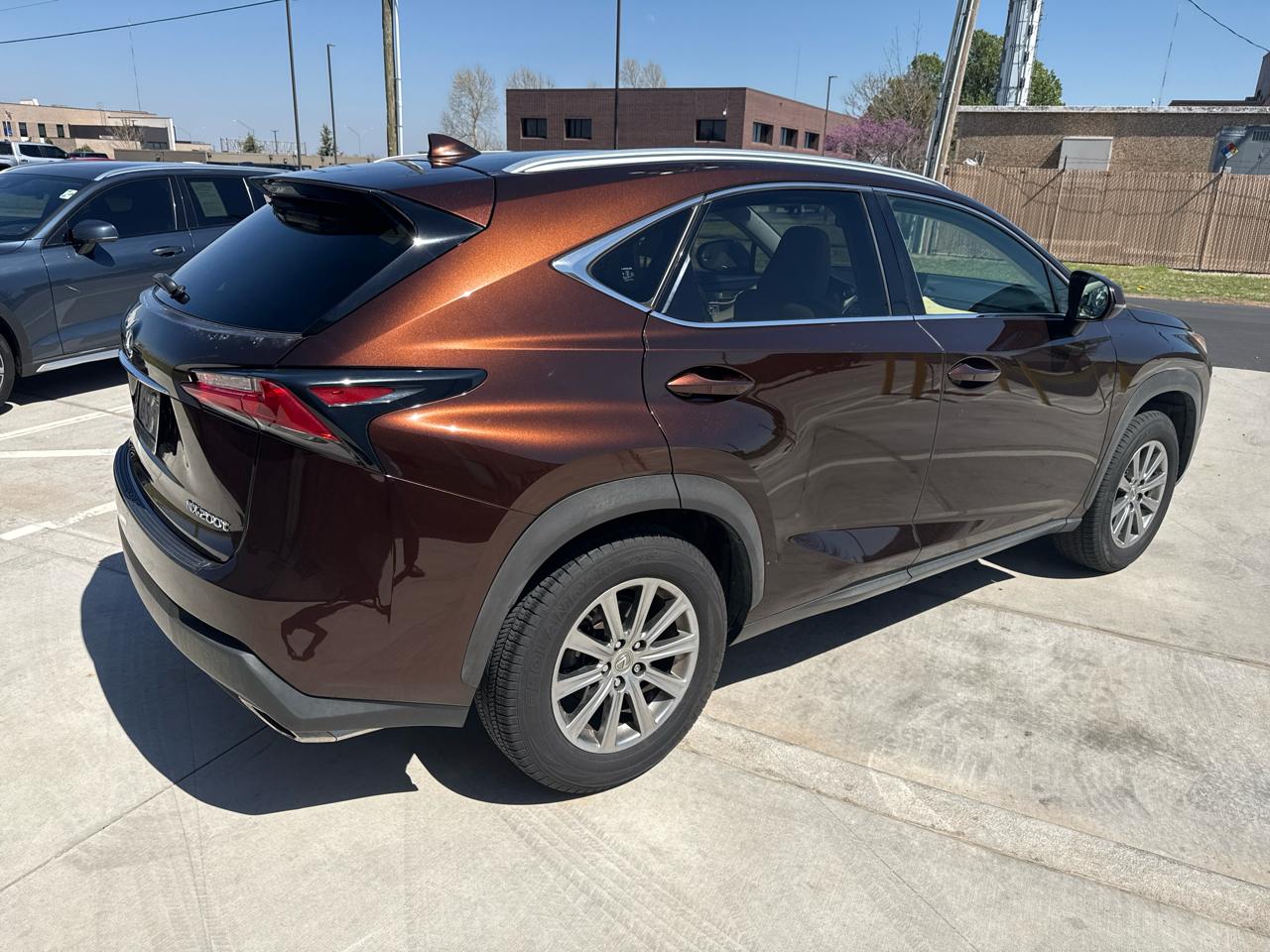 Lexus NX 200t FWD 4dr 2016
