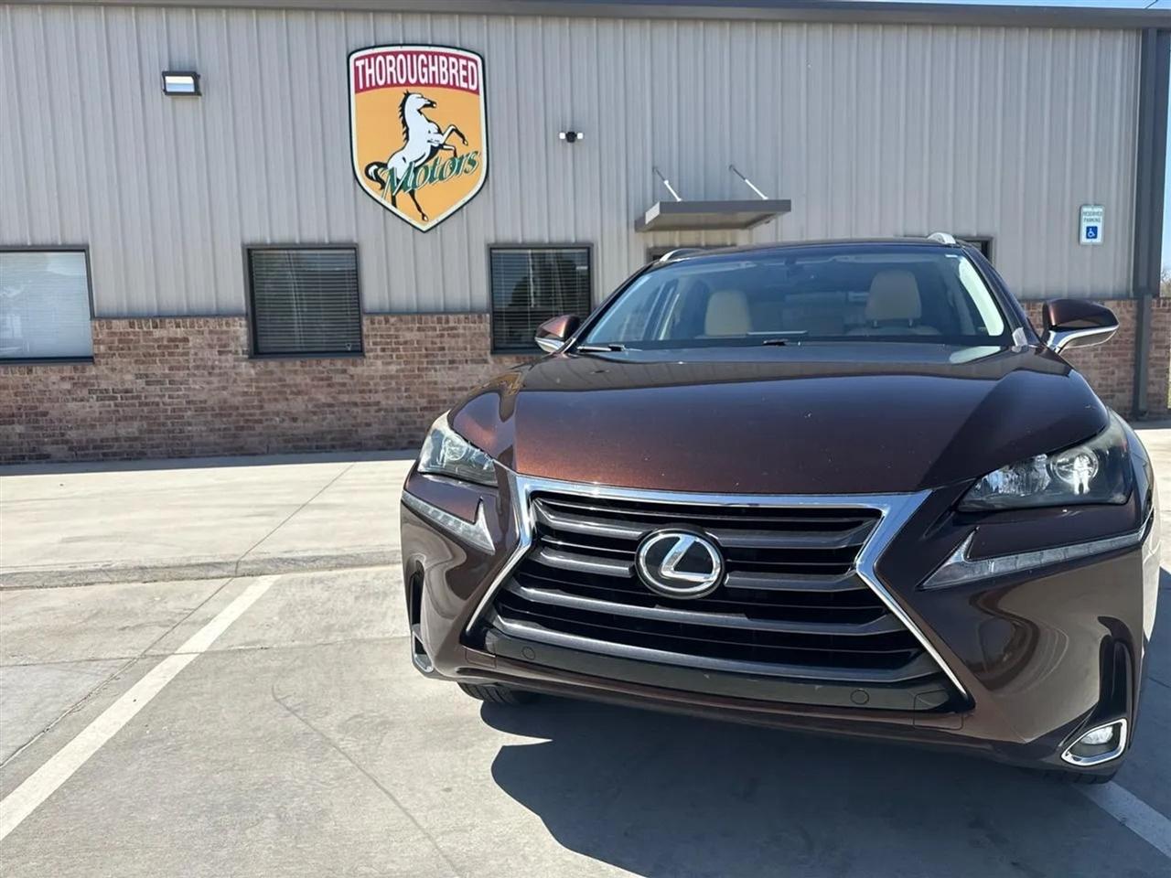 Lexus NX 200t FWD 4dr 2016