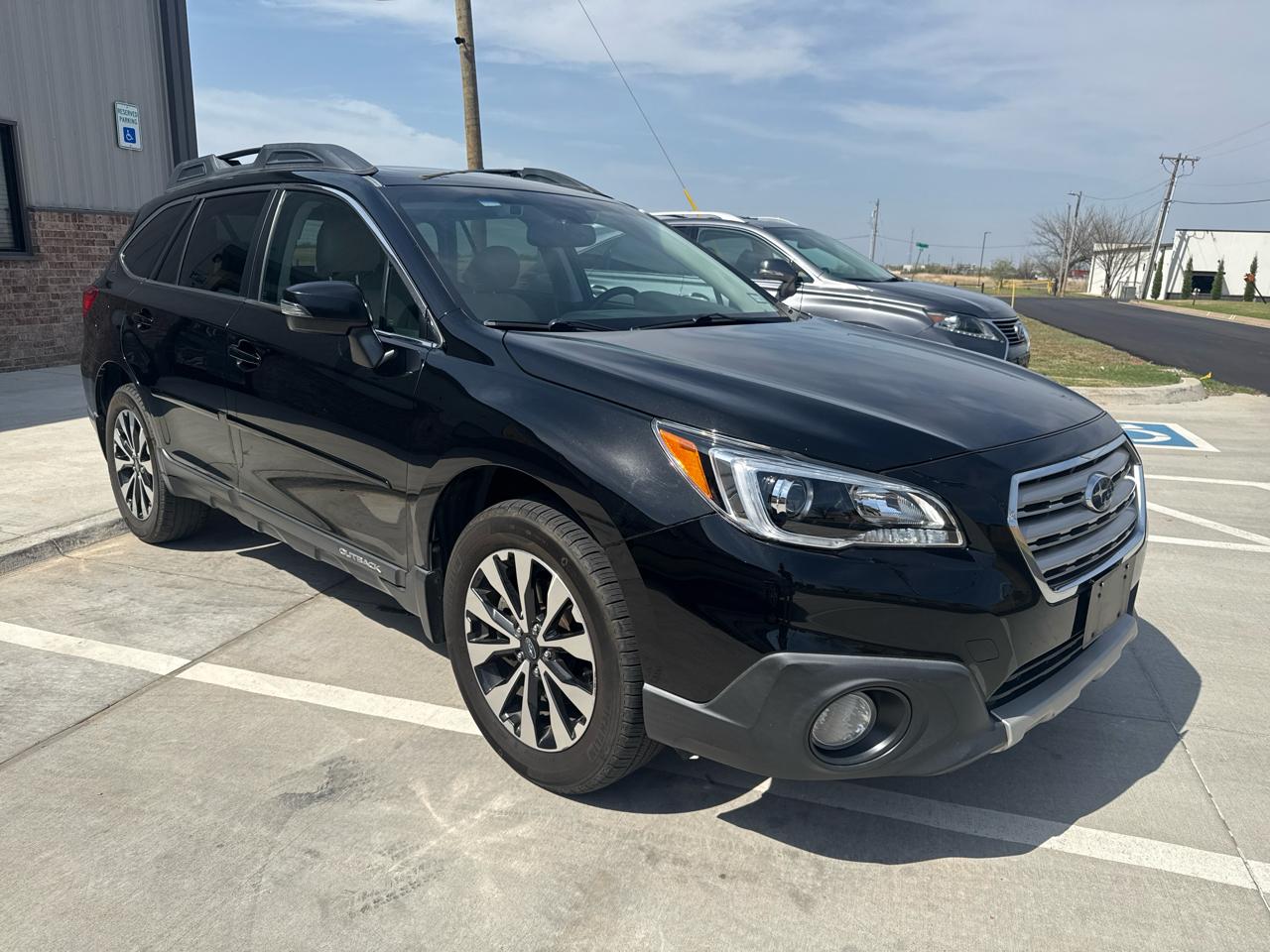 Subaru Outback 4dr Wgn 3.6R Limited 2016