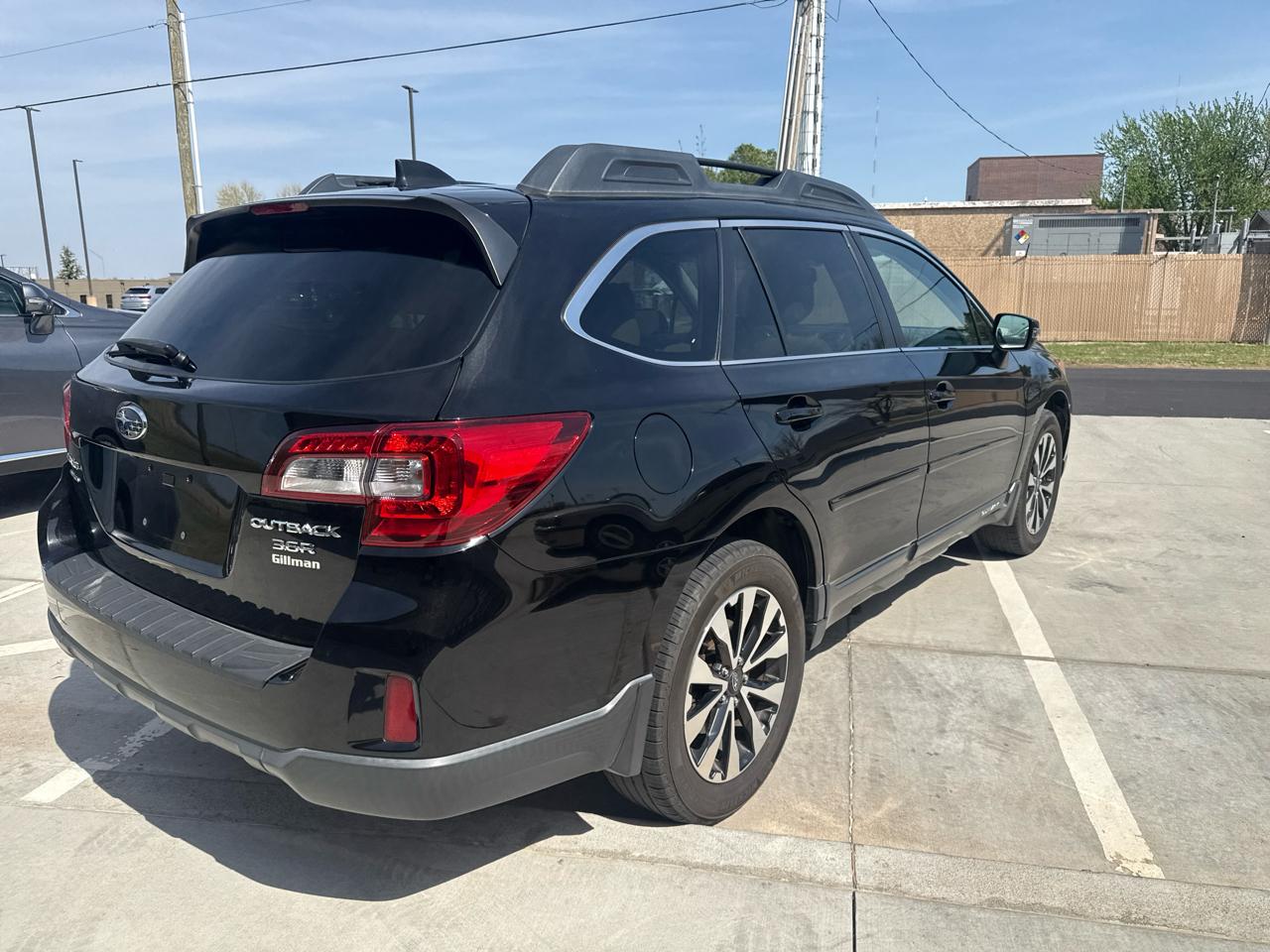 Subaru Outback 4dr Wgn 3.6R Limited 2016