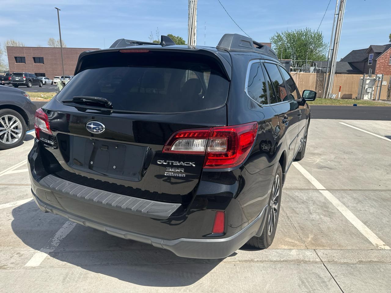 Subaru Outback 4dr Wgn 3.6R Limited 2016