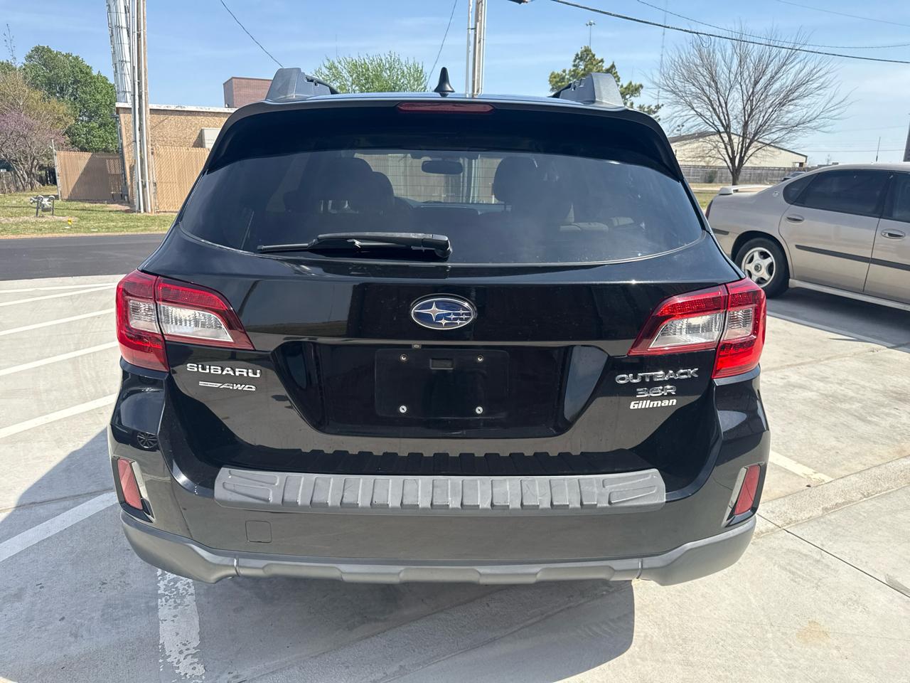 Subaru Outback 4dr Wgn 3.6R Limited 2016