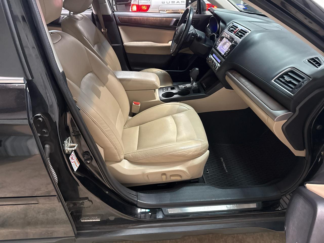 Subaru Outback 4dr Wgn 3.6R Limited 2016