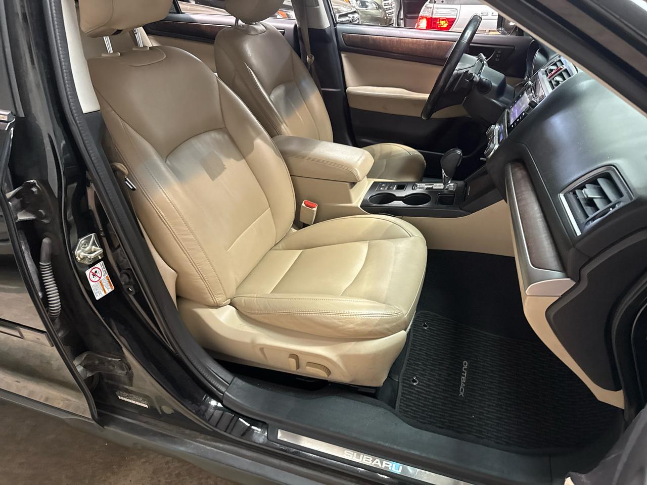 Subaru Outback 4dr Wgn 3.6R Limited 2016