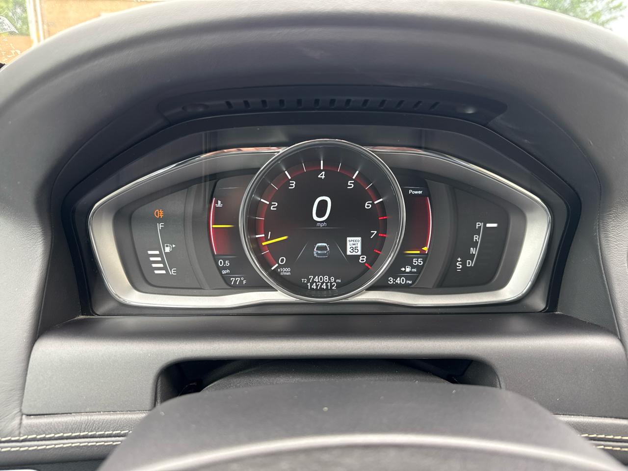 Volvo XC60 2015.5 AWD 4dr T6 Platinum 2015