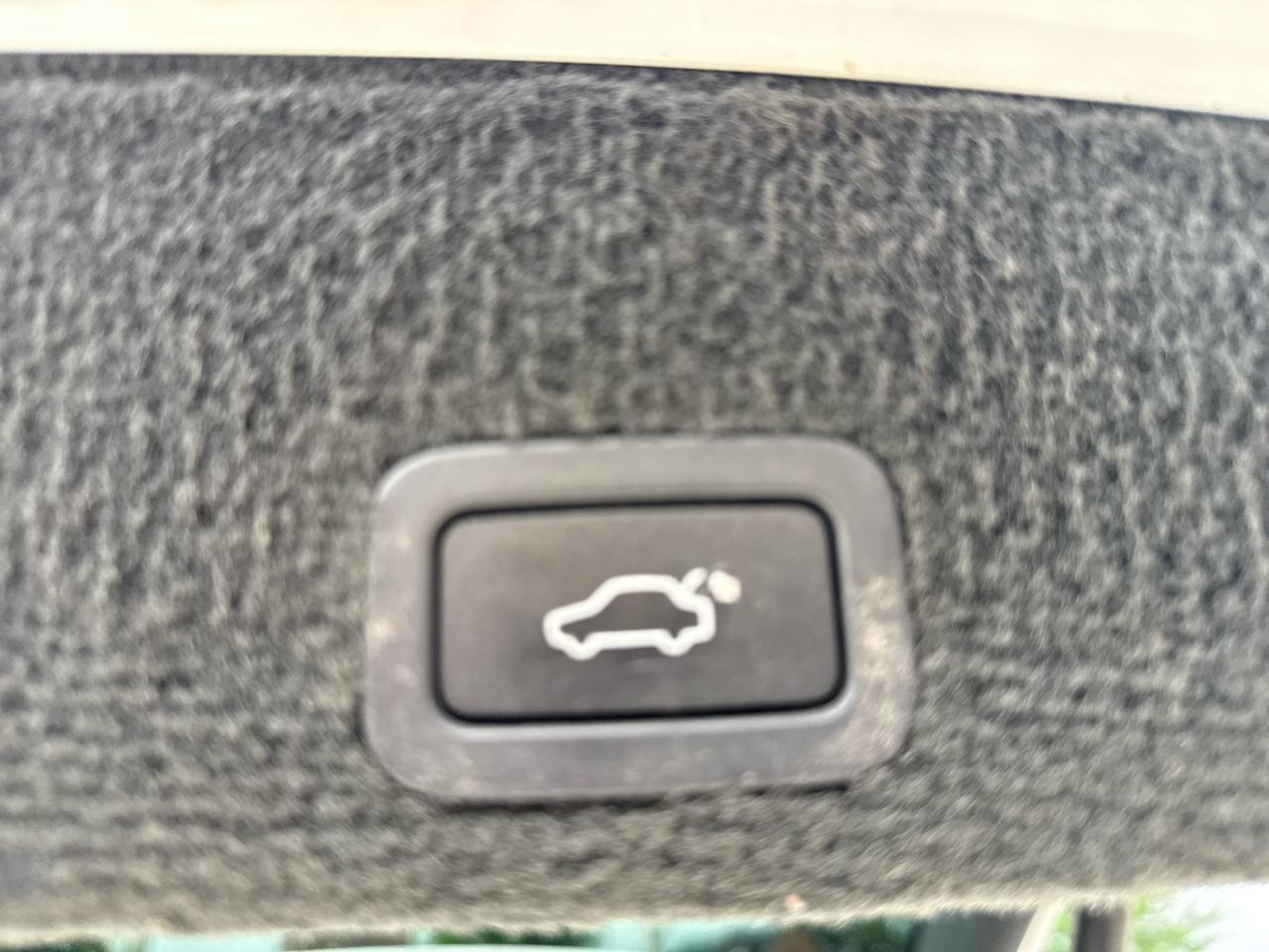 Volvo XC60 2015.5 AWD 4dr T6 Platinum 2015
