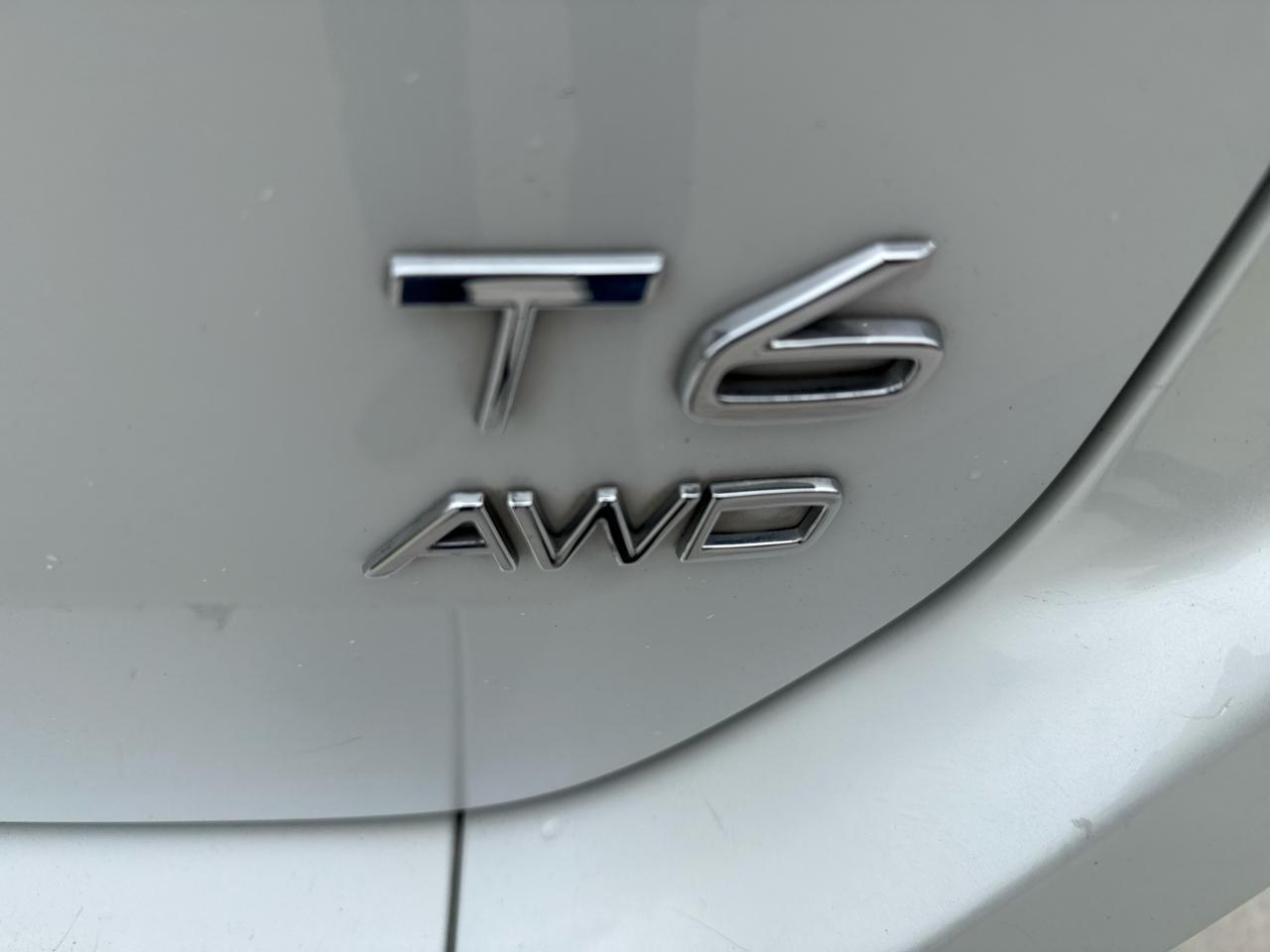 Volvo XC60 2015.5 AWD 4dr T6 Platinum 2015