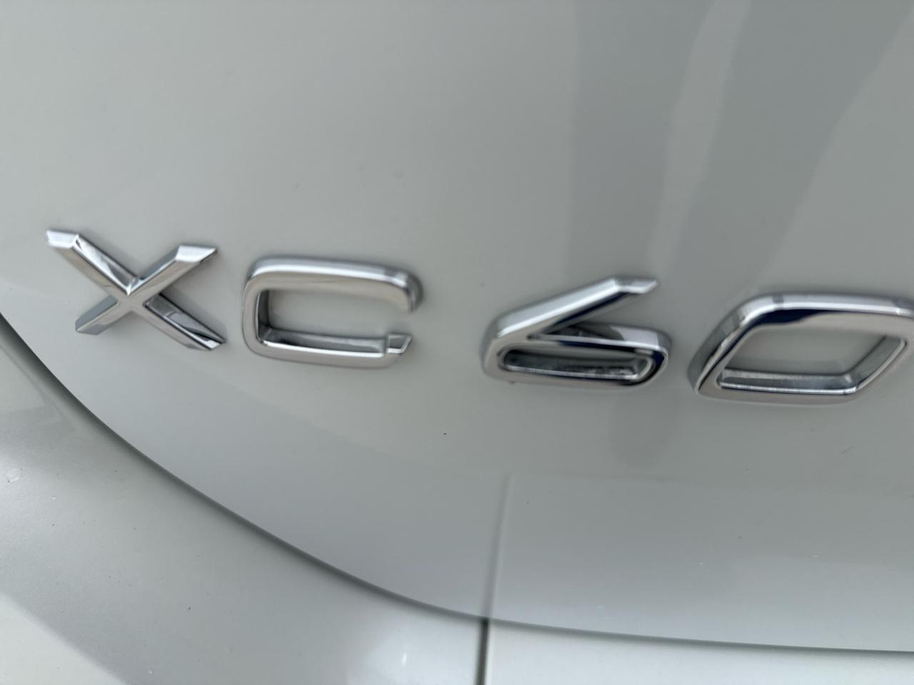 Volvo XC60 2015.5 AWD 4dr T6 Platinum 2015