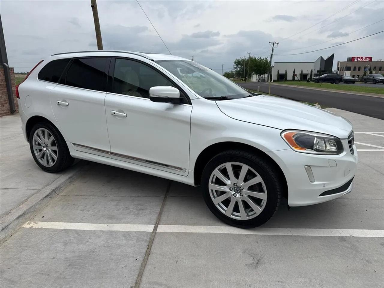 Volvo XC60 2015.5 AWD 4dr T6 Platinum 2015