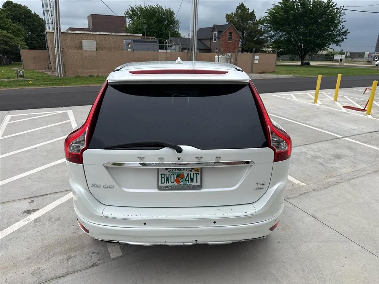 Volvo XC60 2015.5 AWD 4dr T6 Platinum 2015