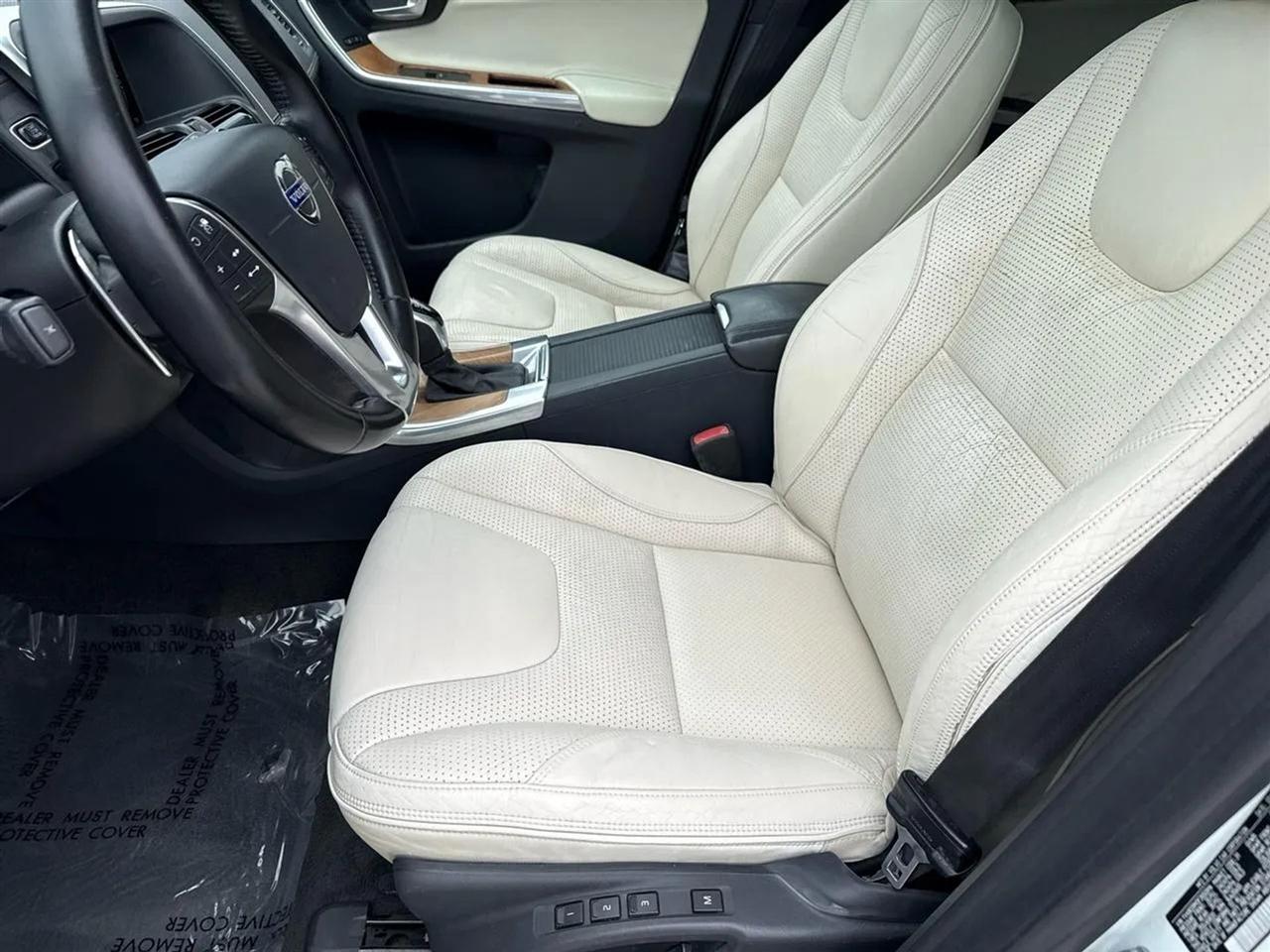 Volvo XC60 2015.5 AWD 4dr T6 Platinum 2015
