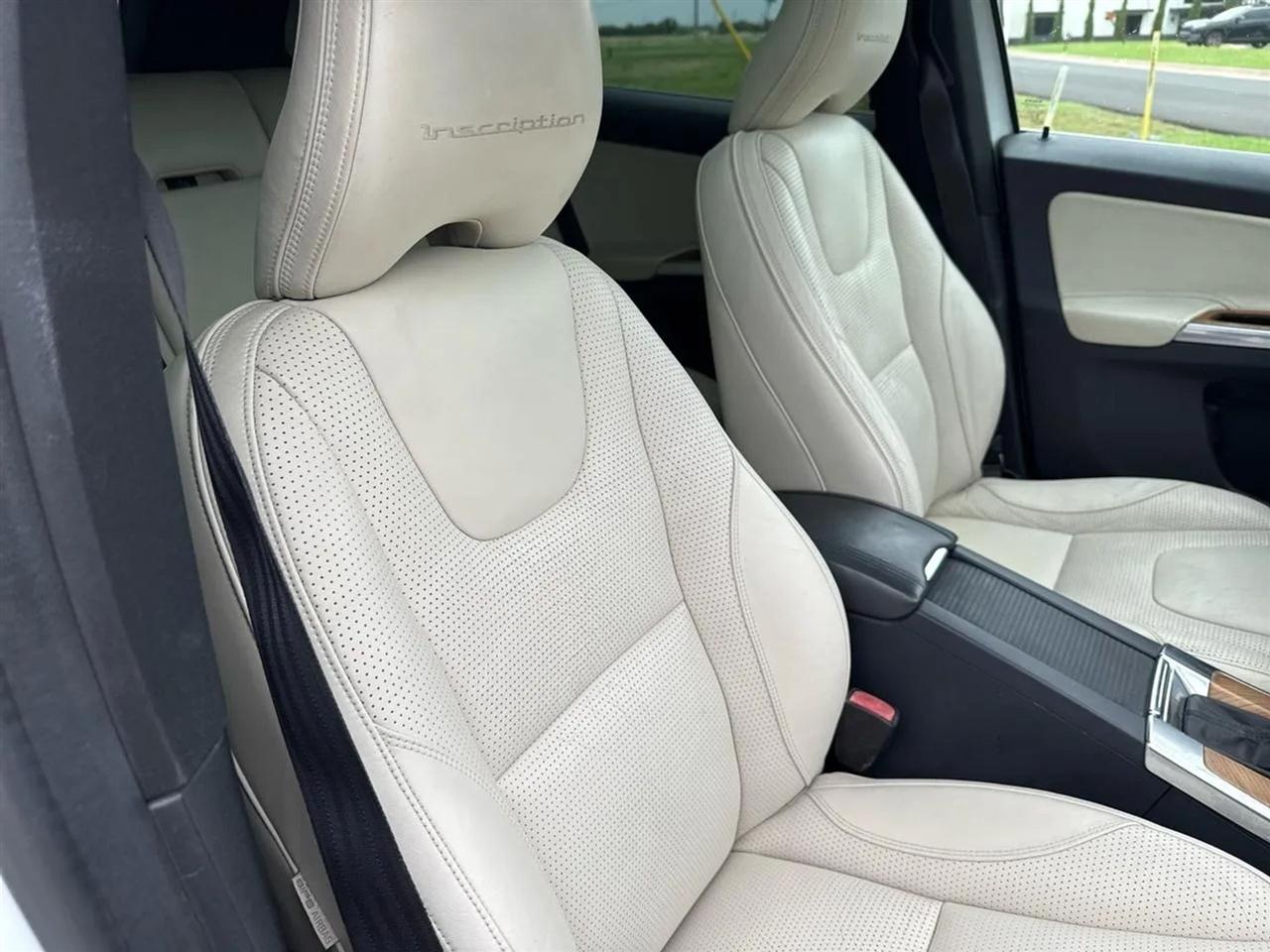 Volvo XC60 2015.5 AWD 4dr T6 Platinum 2015