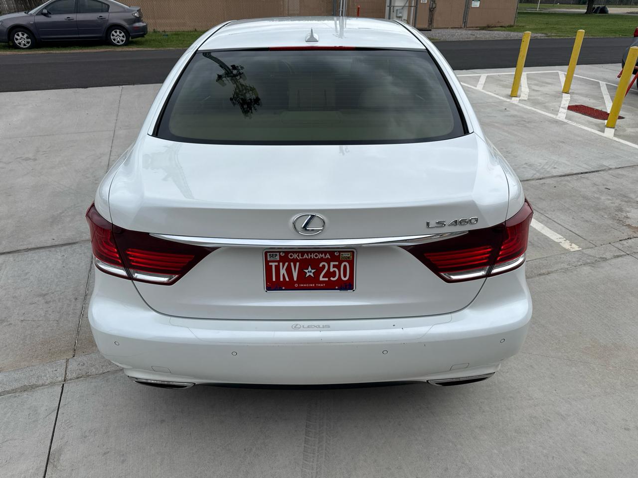 Lexus LS 460 4dr Sdn RWD 2013