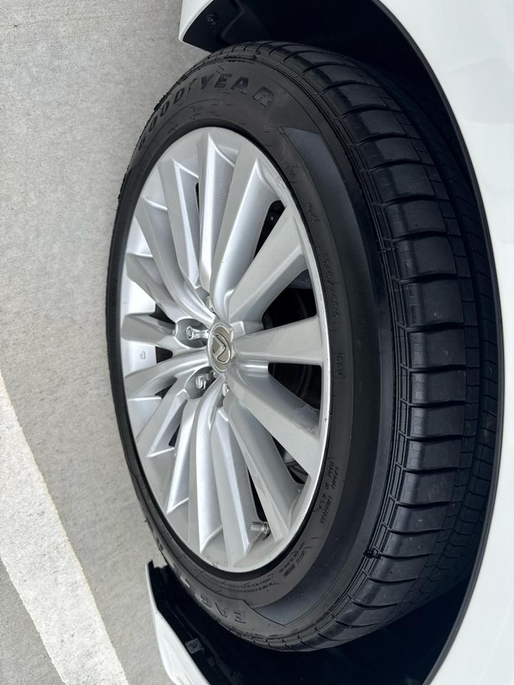 Lexus LS 460 4dr Sdn RWD 2013