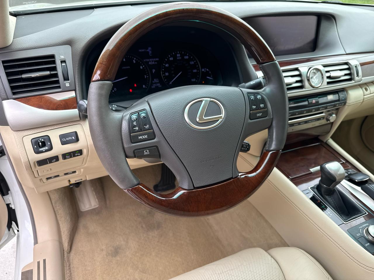 Lexus LS 460 4dr Sdn RWD 2013