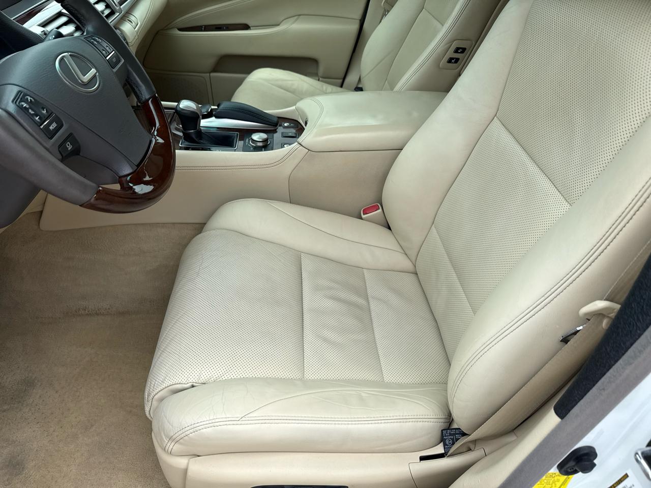 Lexus LS 460 4dr Sdn RWD 2013