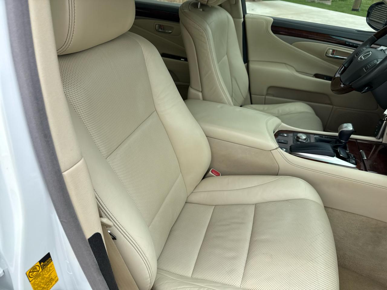 Lexus LS 460 4dr Sdn RWD 2013