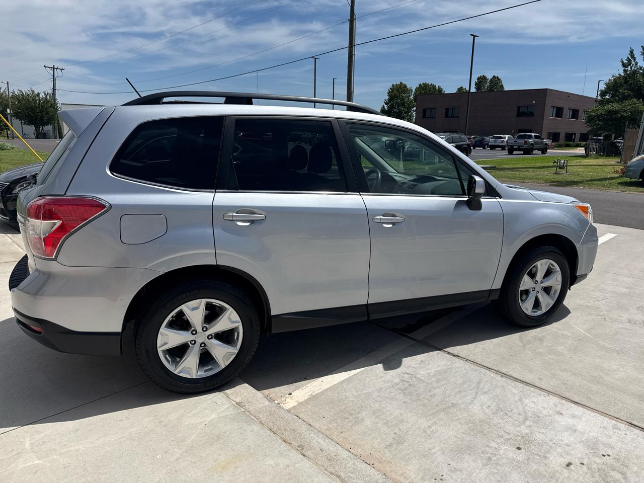 Subaru Forester 4dr Auto 2.5i Limited PZEV 2014