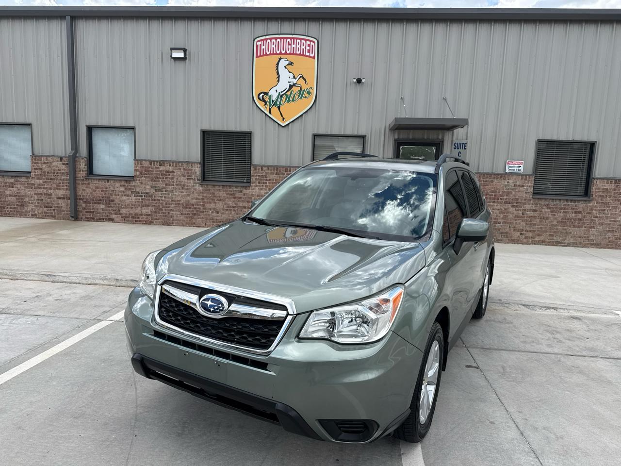 Subaru Forester 4dr CVT 2.5i Premium PZEV 2016