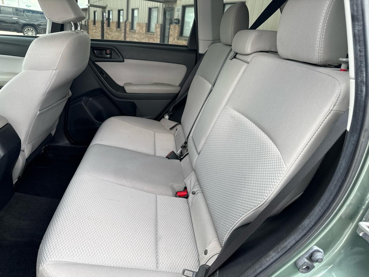 Subaru Forester 4dr CVT 2.5i Premium PZEV 2016