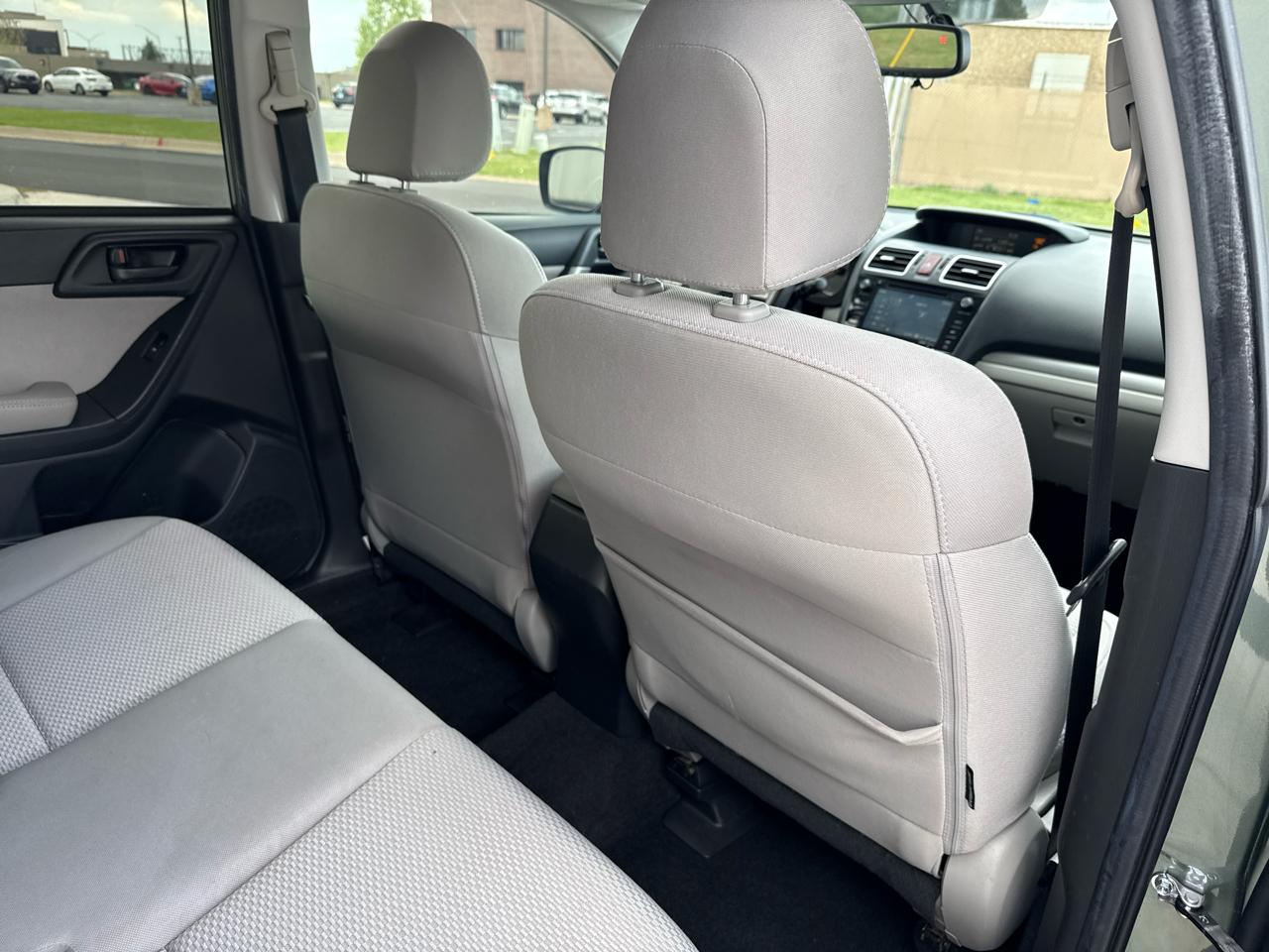 Subaru Forester 4dr CVT 2.5i Premium PZEV 2016