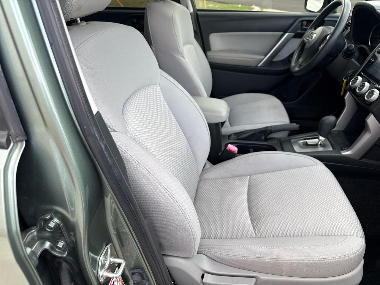 Subaru Forester 4dr CVT 2.5i Premium PZEV 2016