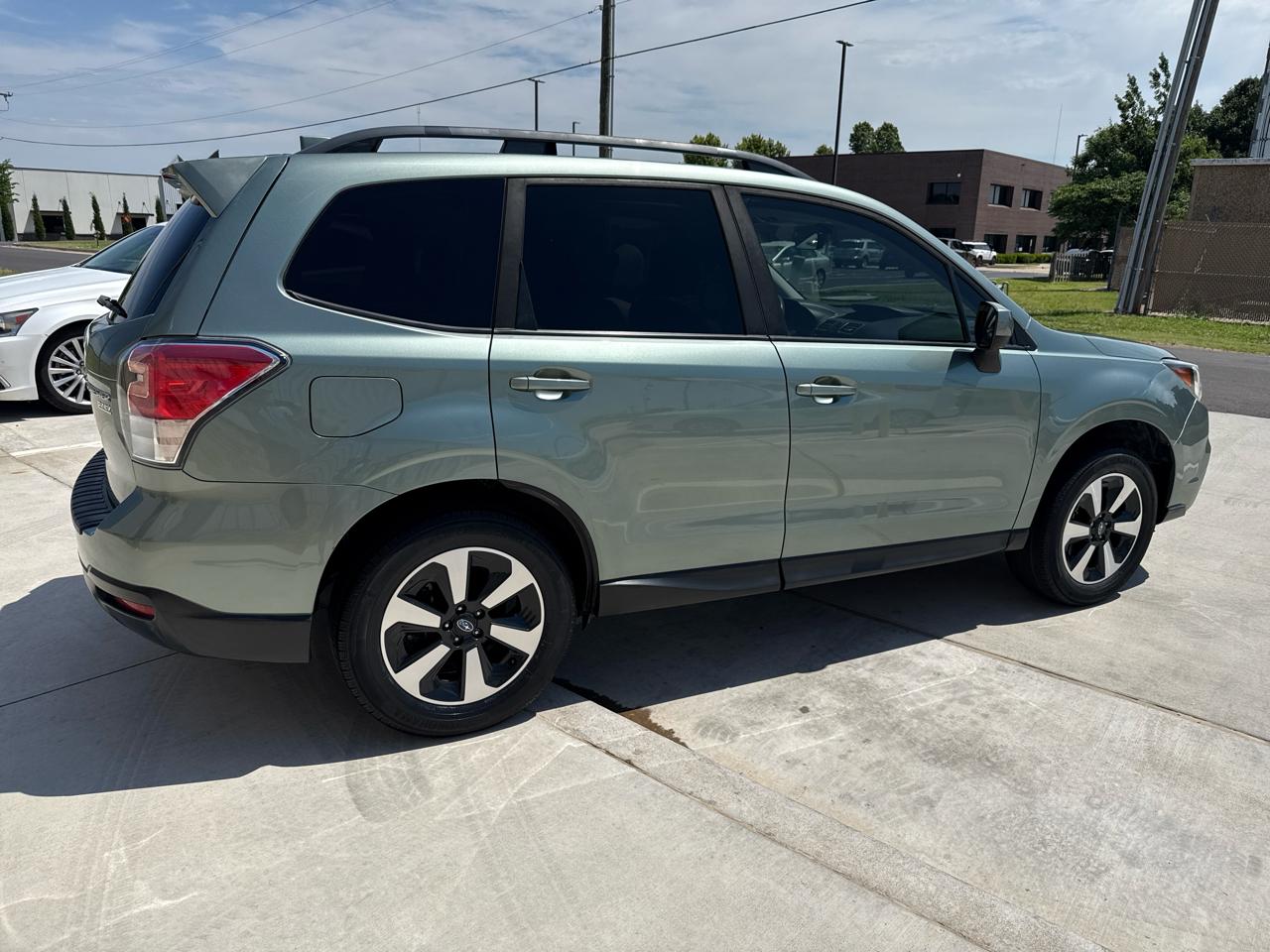 Subaru Forester 2.5i Premium CVT 2017