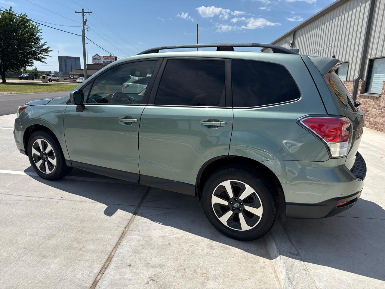 Subaru Forester 2.5i Premium CVT 2017