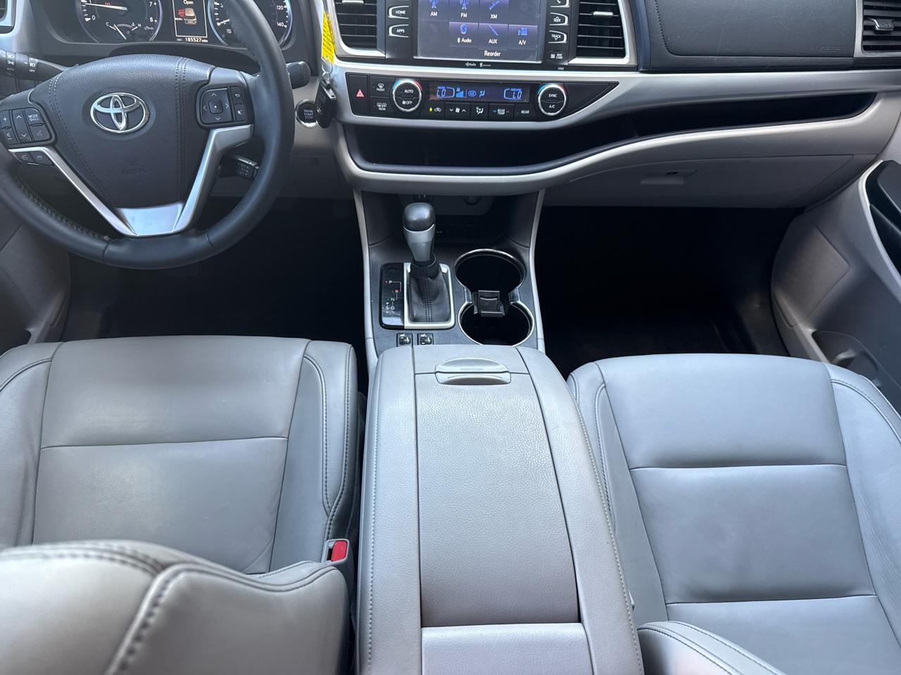 Toyota Highlander FWD 4dr V6 XLE (Natl) 2015
