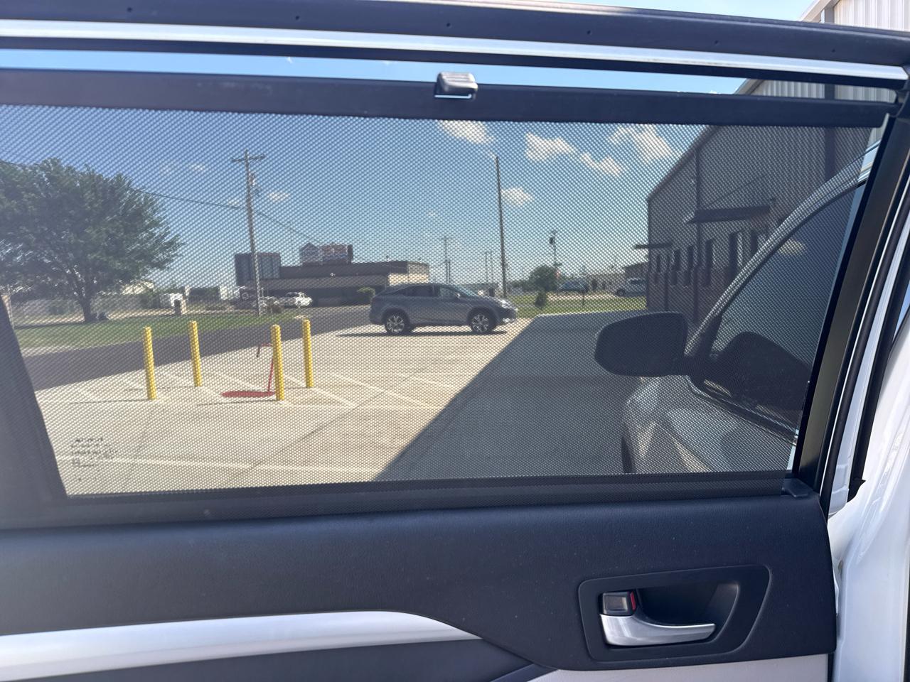 Toyota Highlander FWD 4dr V6 XLE (Natl) 2015